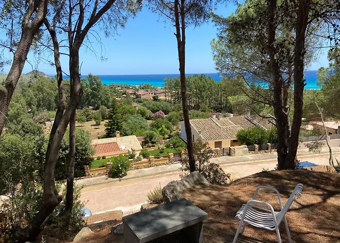CALA SINZIAS, 150 mt dalla splendida spiaggia